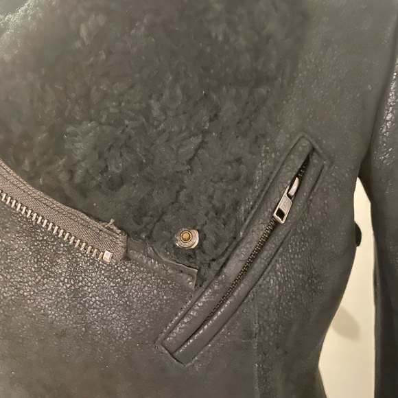 Gorgeous Veda shearling fur Jacket - Picture 11 of 16